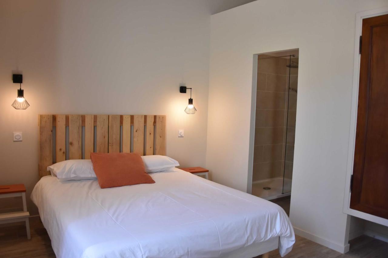 Domaine De Sevanes Bed & Breakfast *